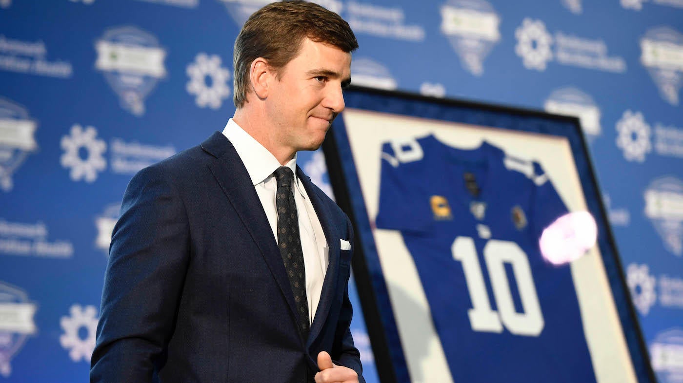 Eli Manning officially rejoins Giants in new front office role, will have No. 10 jersey retired this season