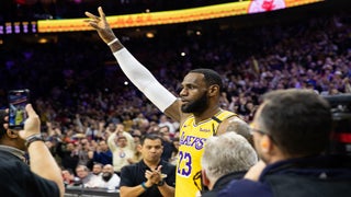 LeBron James Passes Kobe Bryant For 3rd On NBA Scoring List