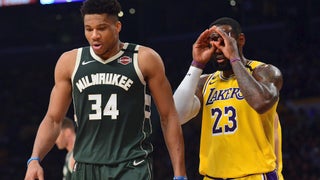 NBA: Giannis Antetokounmpo leaves game with knee injury