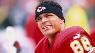 KC Chiefs: Tony Gonzalez Snubbed As Best Tight End Ever