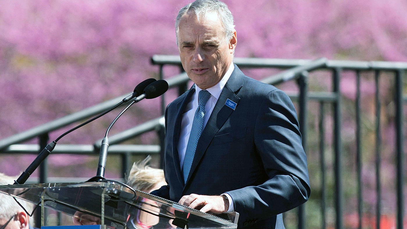 rob-manfred.jpg