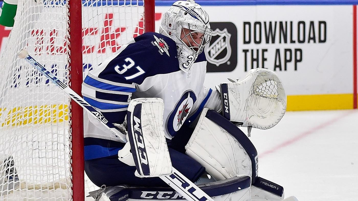 Jets sign Connor Hellebuyck, Mark Scheifele to seven-year, $59.5 million contract extensions