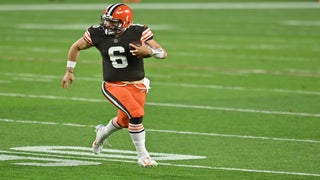 Browns and Bengals stand together for national anthem