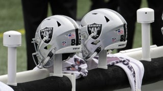 Report: Derek Carr, Darren Waller Among Raiders Fined for COVID-19