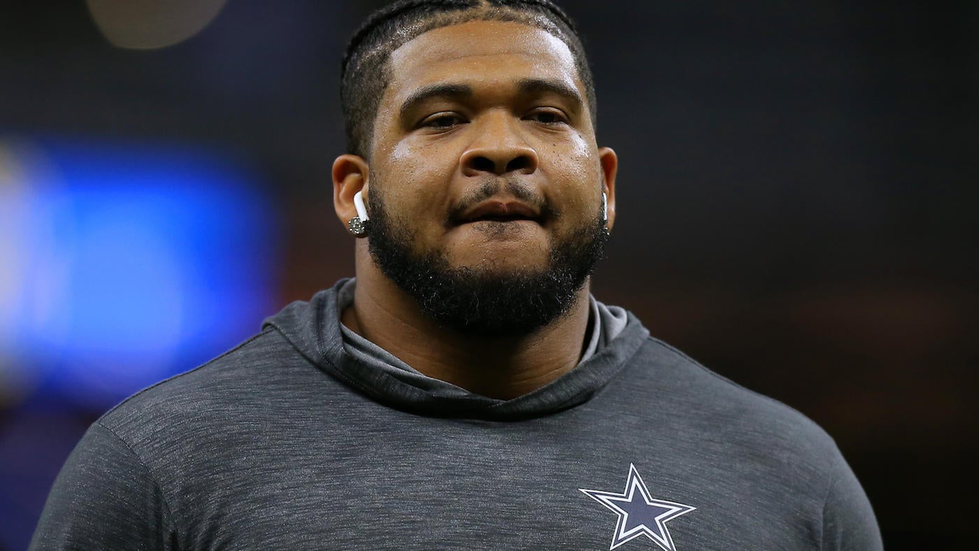 Cowboys signing La'el Collins: Ex-Dallas OL 'looks great,' joining practice squad before Week 18, per report