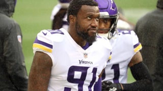 Vikings should wheel and deal at NFL trade deadline despite