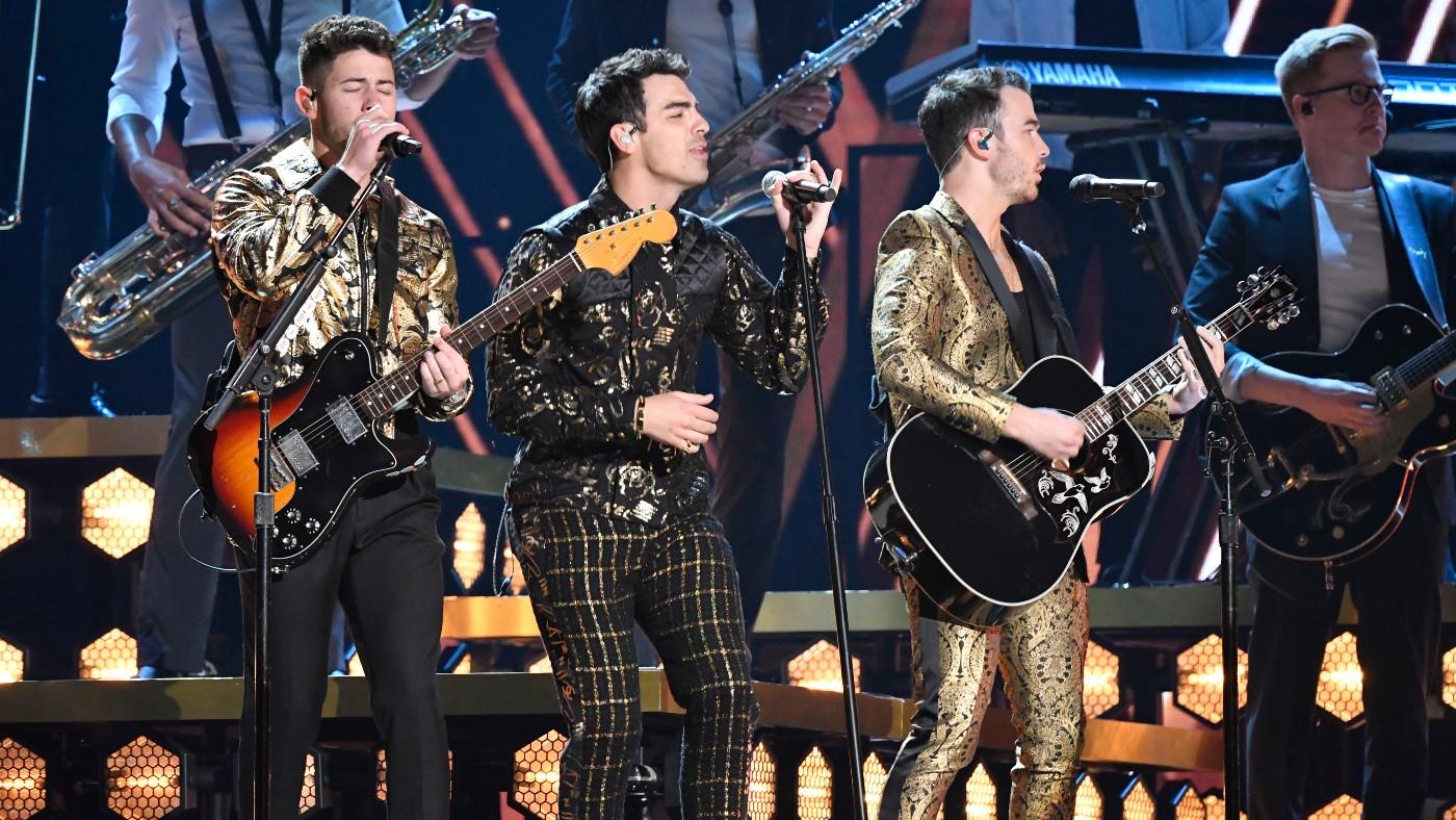 jonas-brothers.jpg