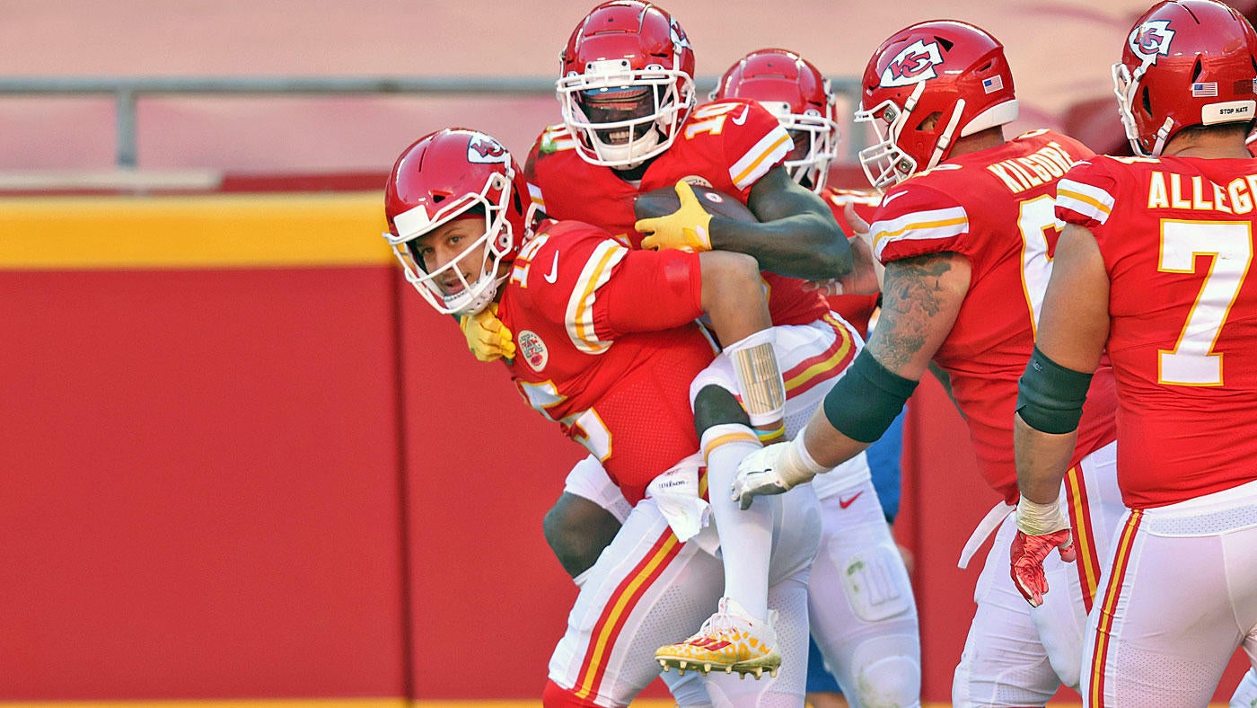 patrick-mahomes-tyreek-hill-chiefs.jpg