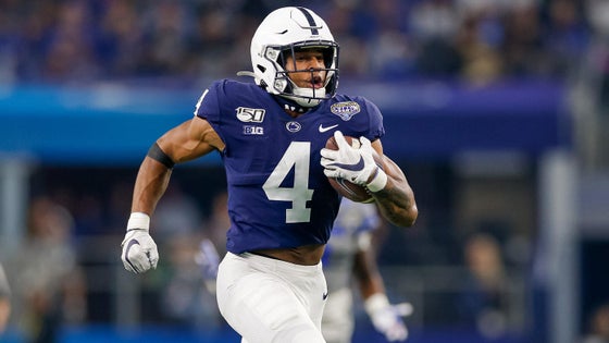 journey-brown-penn-state-flexing.jpg