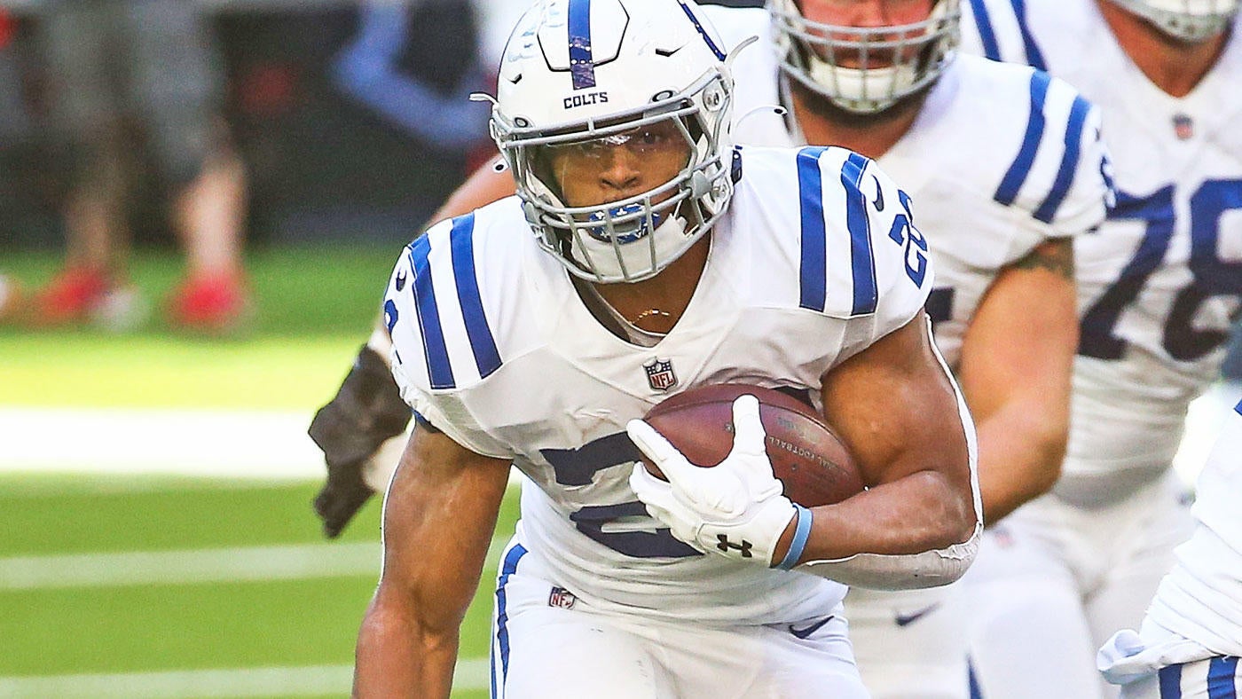 NFL odds, lines, picks, spreads, best bets, predictions for Week 1, 2022: Model choosing Vikings, Colts