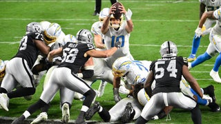 Marcus Mariota steps in with Derek Carr hurt: 5 takeaways from the