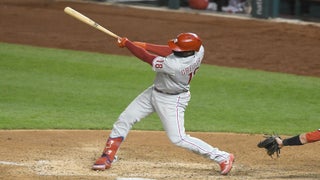 Didi Gregorius is playing with a mask this season because of a chronic  kidney disease