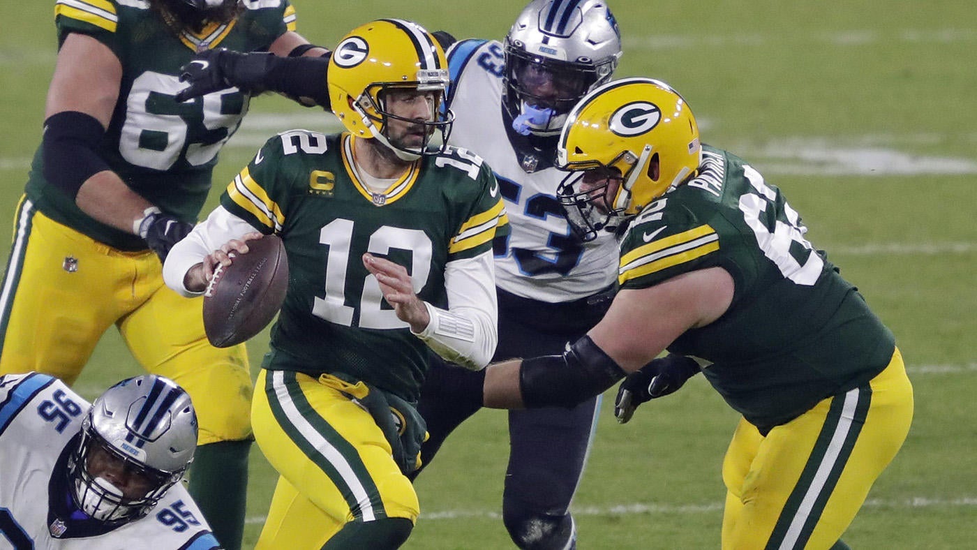 Aaron Rodgers delivers key block as Packers upend Cowboys in OT