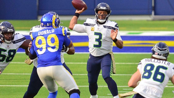 russell-wilson-seahawks.jpg