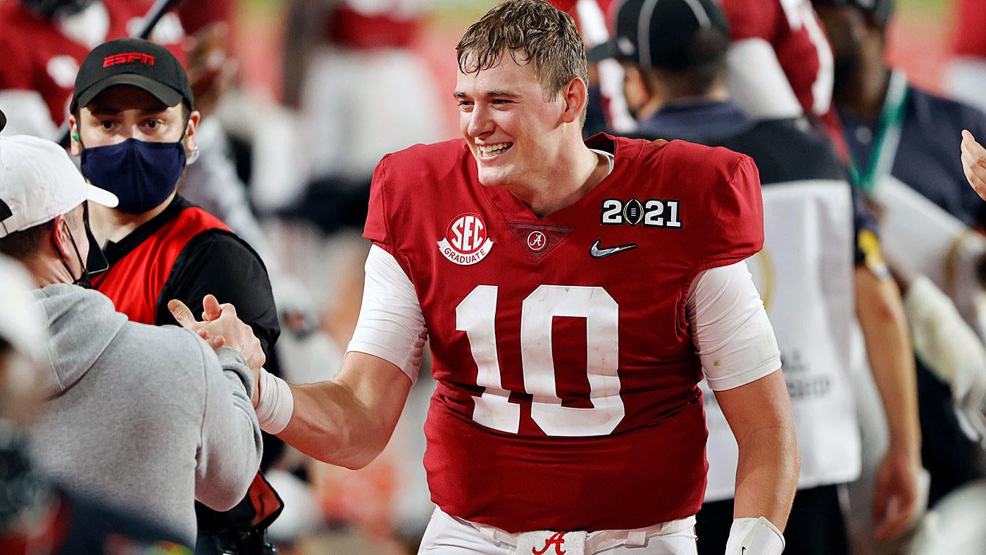 mac-jones-alabama-4.jpg