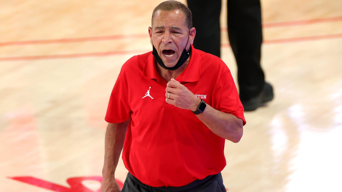 Houston offers Kelvin Sampson revised contract amid interview for Milwaukee Bucks head coaching job