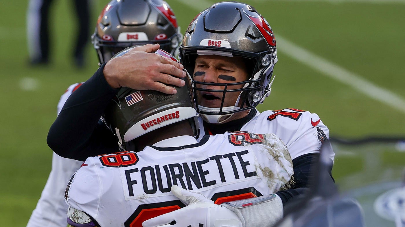 tom-brady-leonard-fournette.jpg