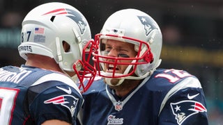 Patriots Offense Focusing on 'Building Our Own Thing' as Offseason