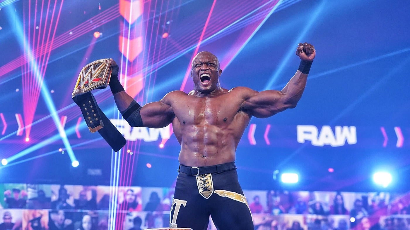 Lashley le quitó el título a The Miz.