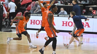 Illinois basketball's masked man: Why Ayo Dosunmu wears black mask