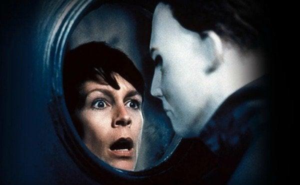 Jamie Lee Curtis Admits She Starred in 'Halloween H20: 20 Years Later' for  the Paycheck