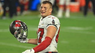 Rob Gronkowski Tampa Bay Buccaneers Unsigned Super Bowl 2021