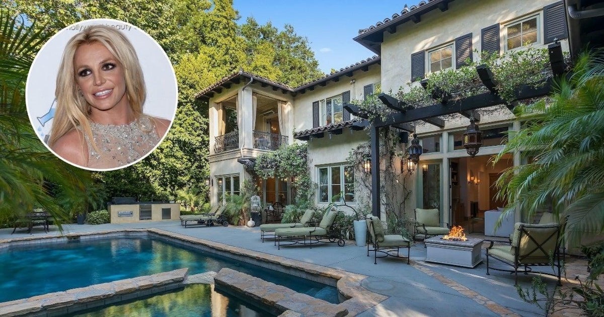 Peek Inside Britney Spears' $6.8M Beverly Hills Villa-Style Mansion