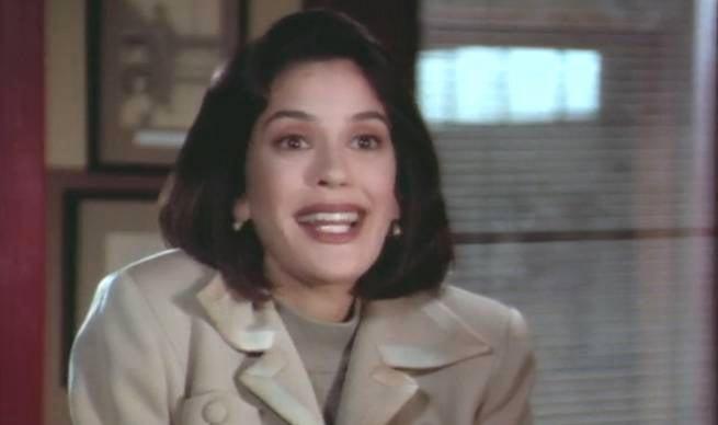 Superman Alum Teri Hatcher Reflects on "Breaking the Internet" With Lois Lane Photo