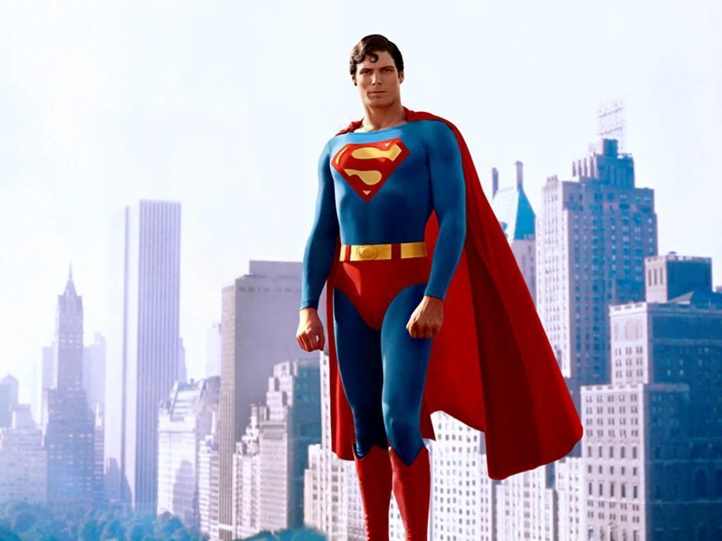 christopher-reeve-superman-costume-192819.jpg