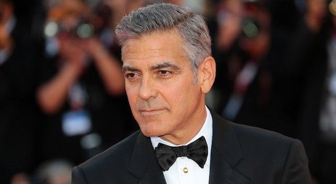 george-clooney-appears-in-first-photos-since-scooter-crash-and-h-20040567.jpg