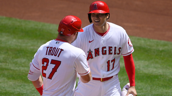 ohtani-trout.png