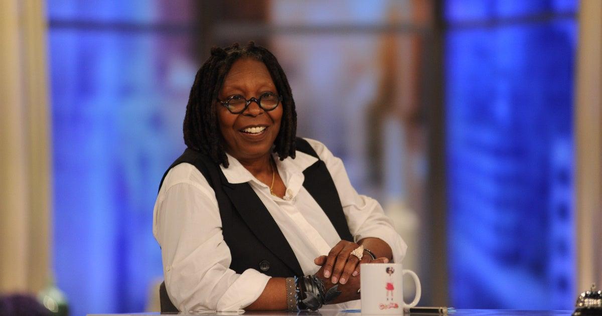Whoopi Goldberg Once Had 'Fart War' on Elevator With Robin Williams and Billy Crystal, Granddaughter Says.jpg