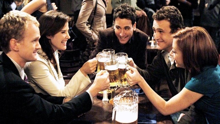 'How I Met Your Mother' Star Open to 'How I Met Your Father' Crossover