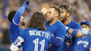 Blue Jays win 11th straight to tie team record, rout Red Sox