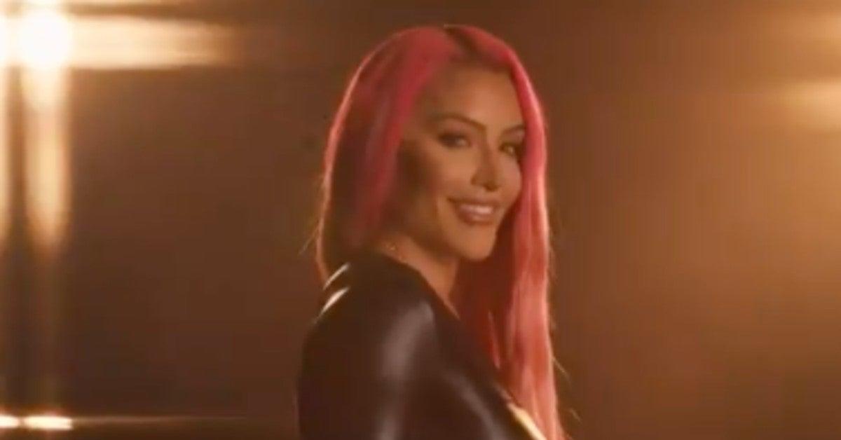 Eva Marie Announces Her Wwe Return On Wwe Raw 