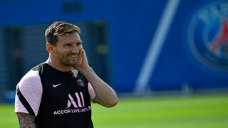 Lionel Messi Makes His Debut for PSG, Messi Jersey No. 30