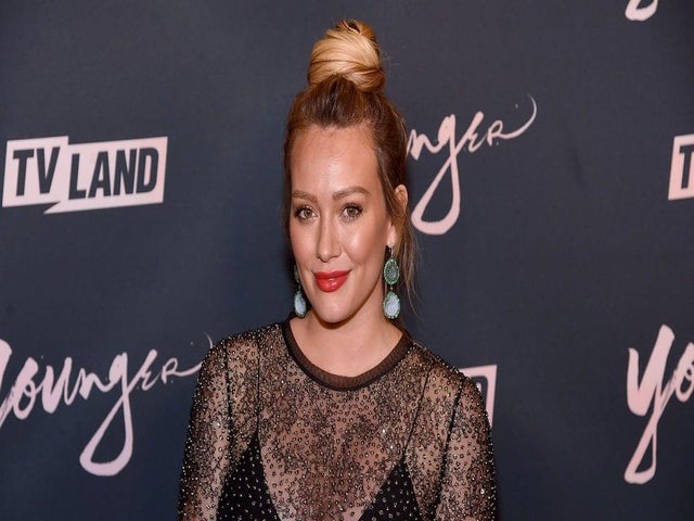 Hilary Duff Shares Sneak Peek Behind the Scenes of 'How I Met Your Father'