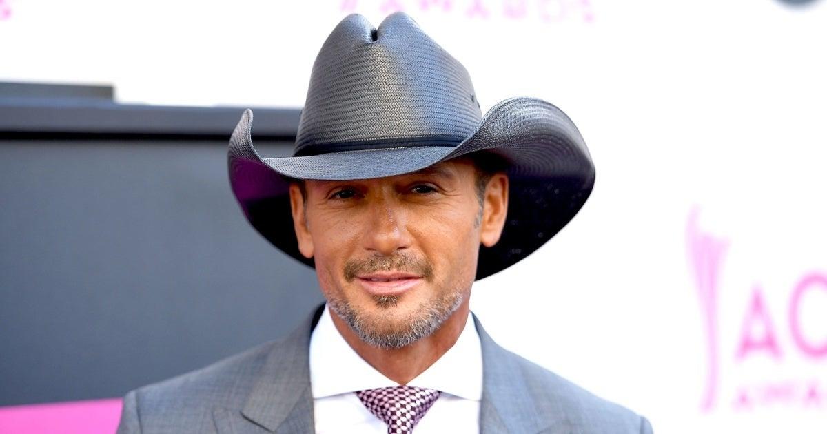 Tim McGraw Sings Special Duet with Father Battling Cancer 