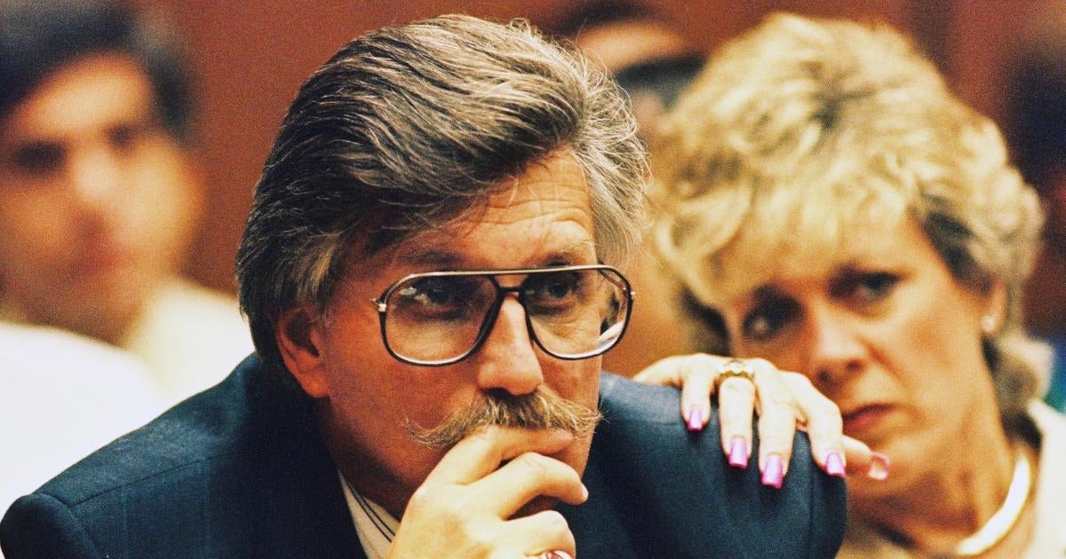 Ron Goldman's Dad Has Absolutely Savage Response to O.J. Simpson's