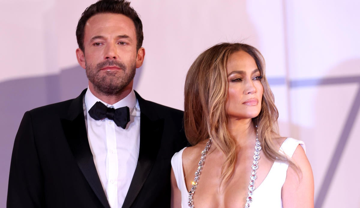 Ben Affleck Gets Candid About Reconnecting With Jennifer Lopez Almost ...