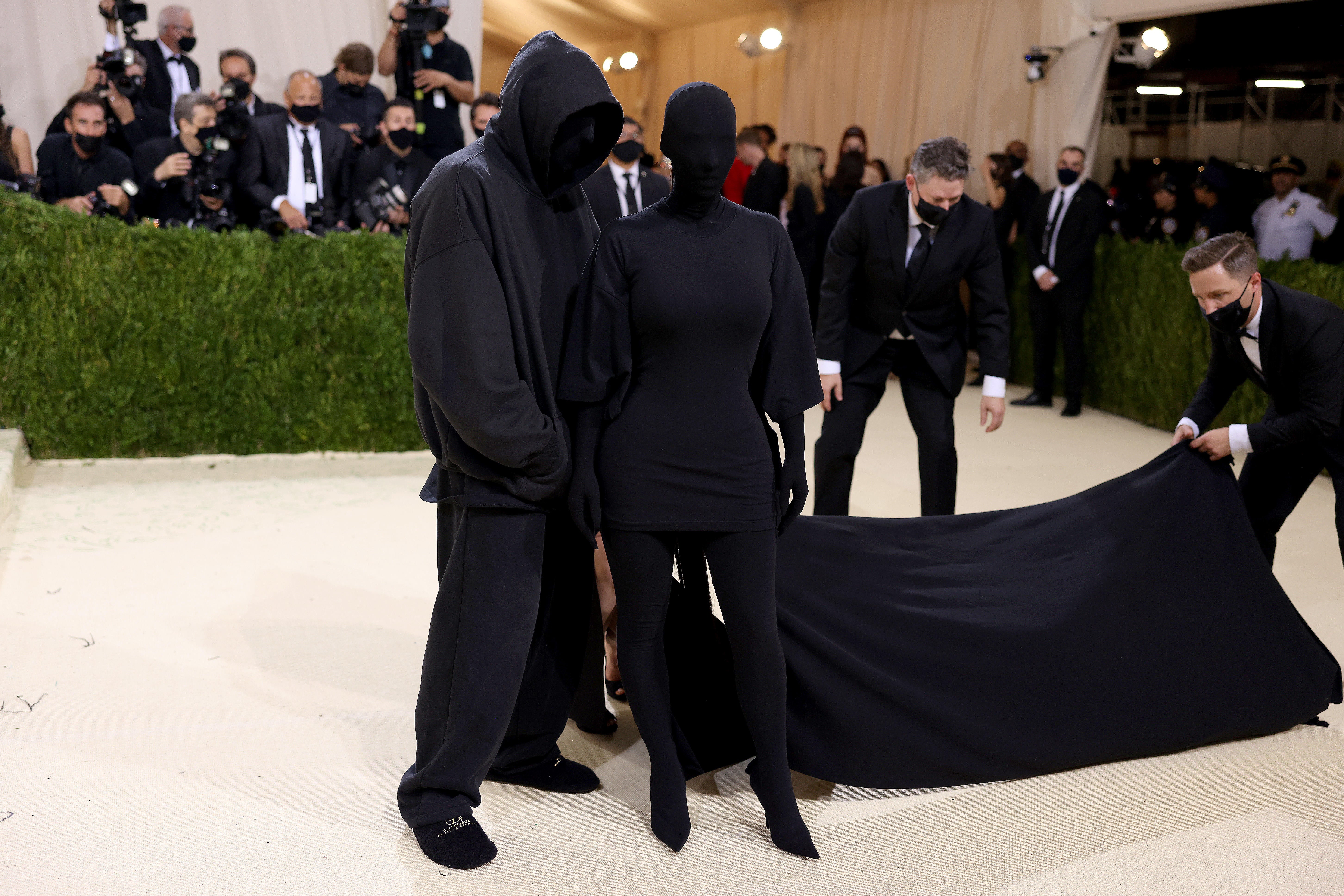 kim-kardashian-2021-met-gala.jpg kim-kardashian-2021-met-gala.jpg