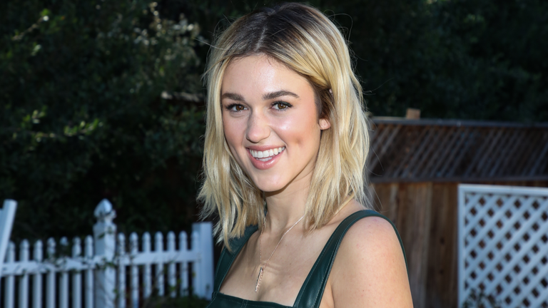 'Duck Dynasty': Sadie Robertson Shows off Second Trimester Baby Bump