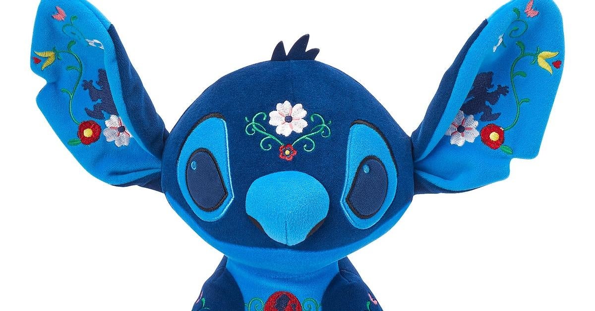 stitch crashes snow white plush