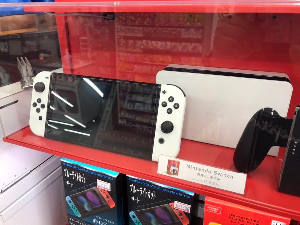 switch-oled-4.jpg switch-oled-4.jpg