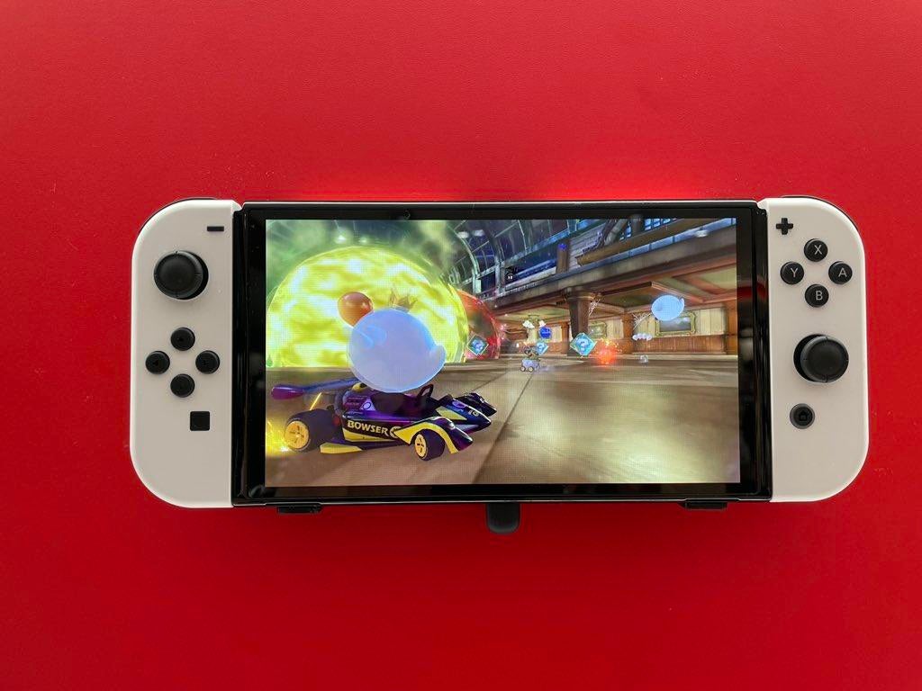 switch-oled-1.jpg switch-oled-1.jpg