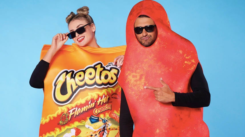 flamin-hot-cheetos-costume-couples