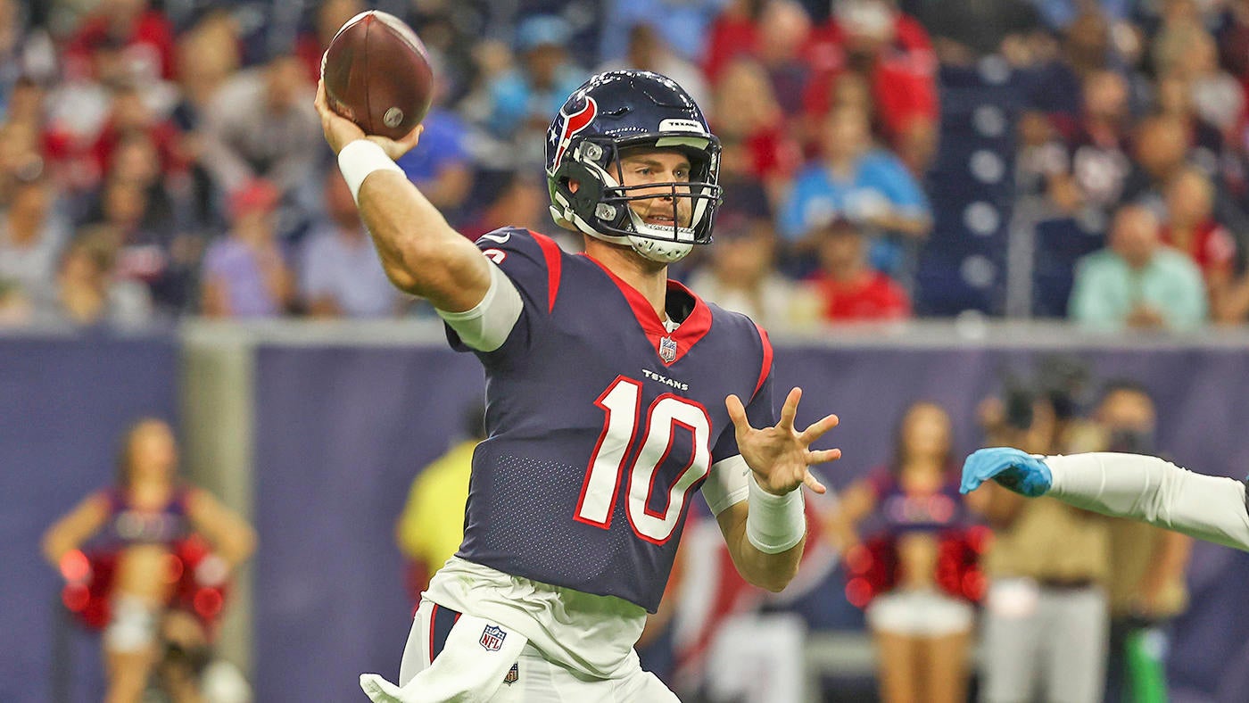 davis-mills-texans.jpg