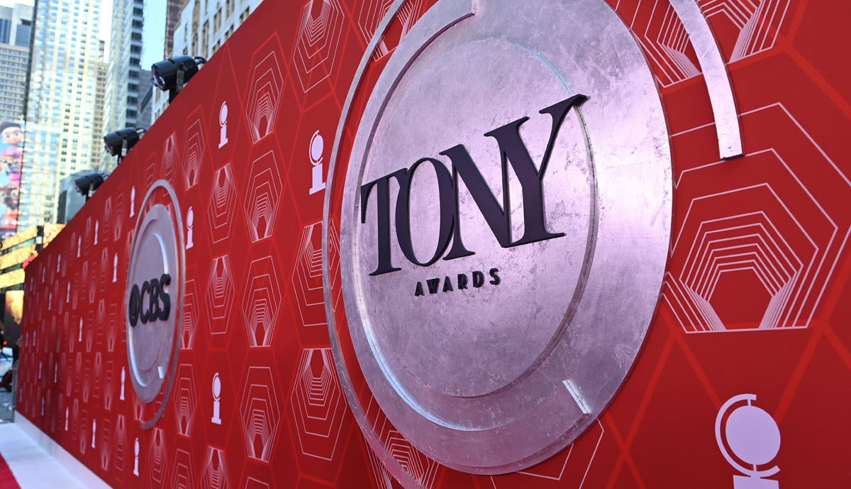 Tony Awards Two Major Stars Set as Pluto TV PreShow Hosts