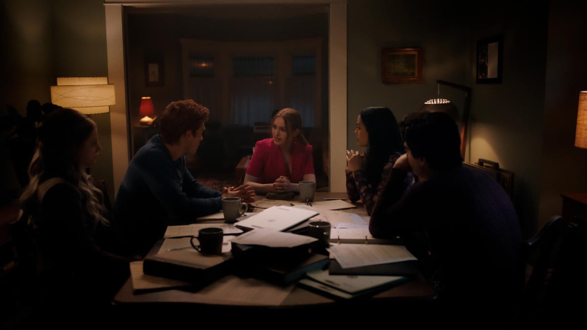 Riverdale Season 5 Finale Photos Released