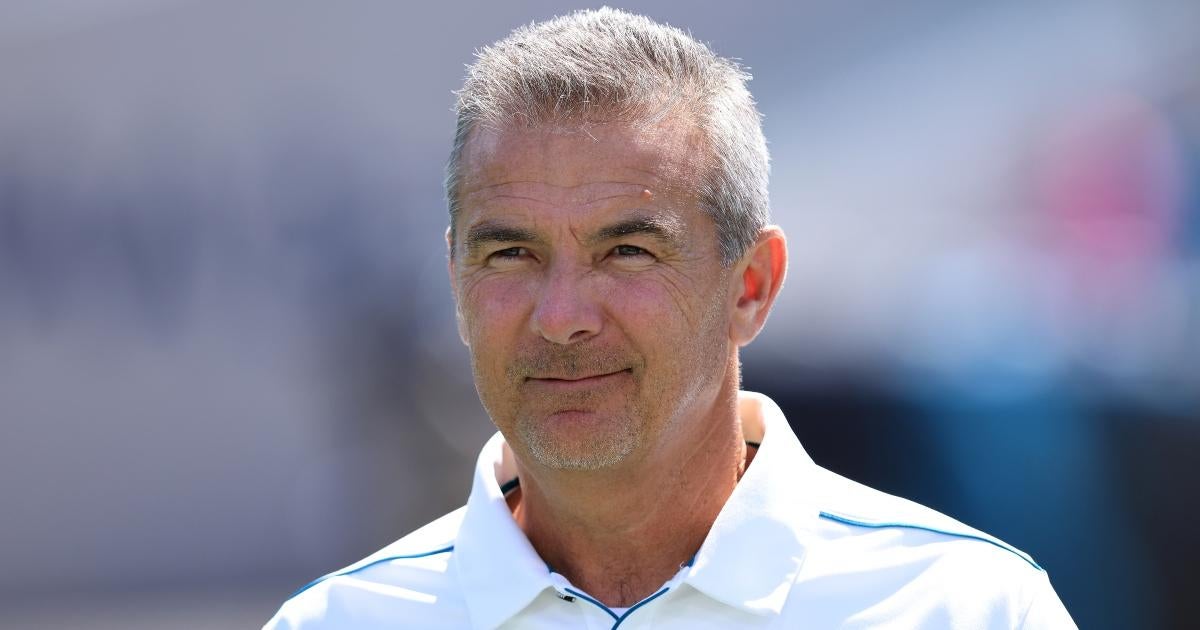 Jaguars' Urban Meyer trends on social media after video goes viral